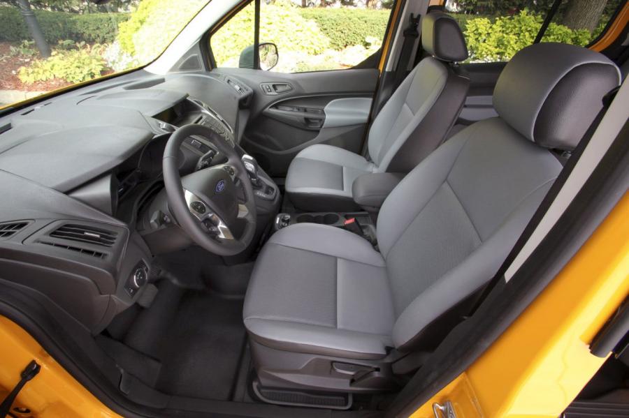  Ford Transit Connect Taxi 2014 года  (US) (фото 10 из 22)